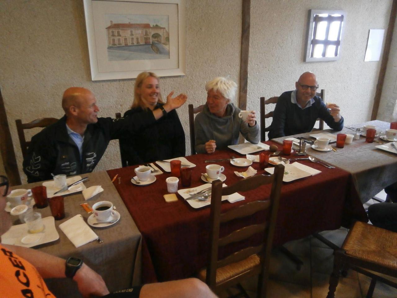 Auberge Du Pied Des Monts Grivy-Loisy Kültér fotó